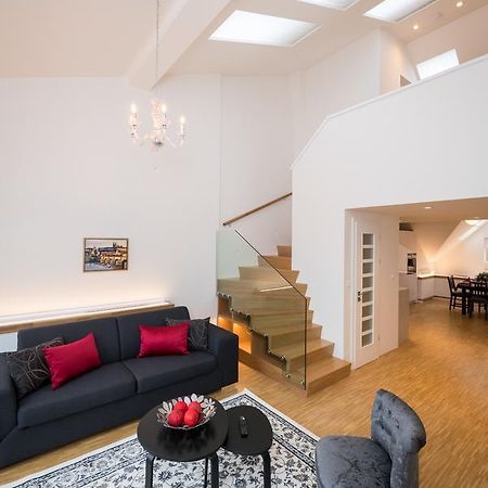Love To Live Apartments Prague Exterior photo