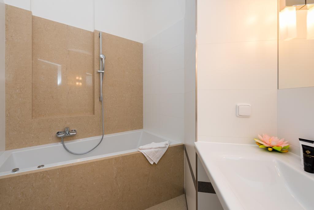 Love To Live Apartments Prague Exterior photo