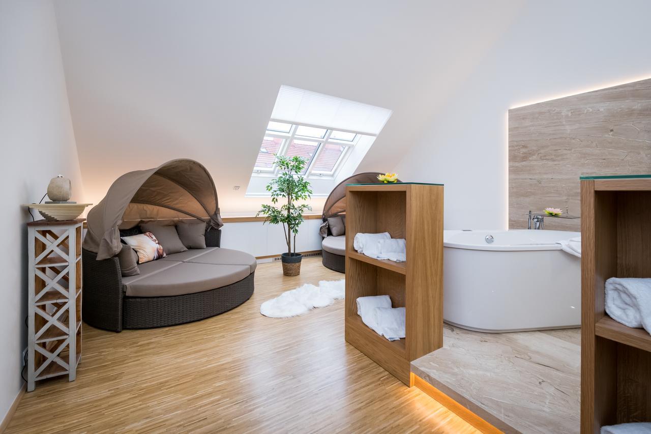Love To Live Apartments Prague Exterior photo