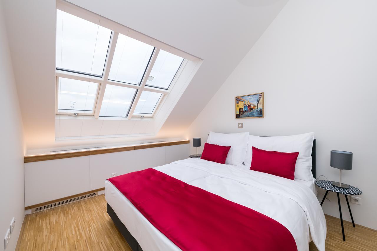 Love To Live Apartments Prague Exterior photo